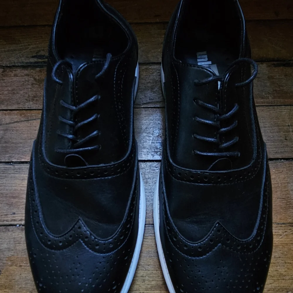 9.5, Unlisted, by Kenneth Cole Men's Nio Wing Lace Up Shoes - Picture 3 of 6